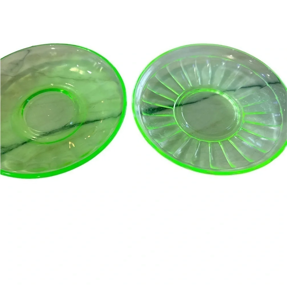 Uranium Glass/ depression glass Plate/ glass saucer plate set of 2